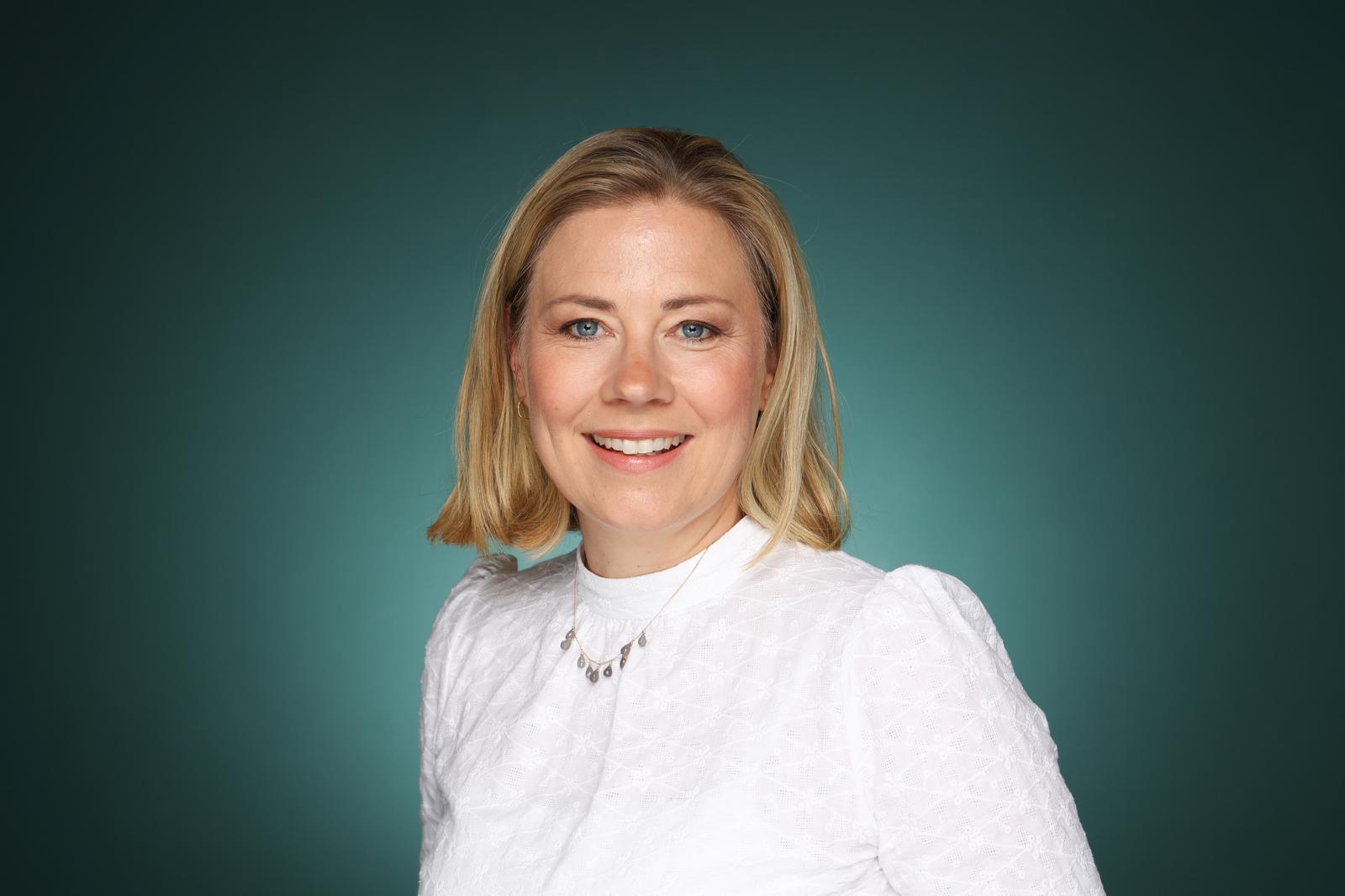 Zufriedene Kundin und Zahnärztin